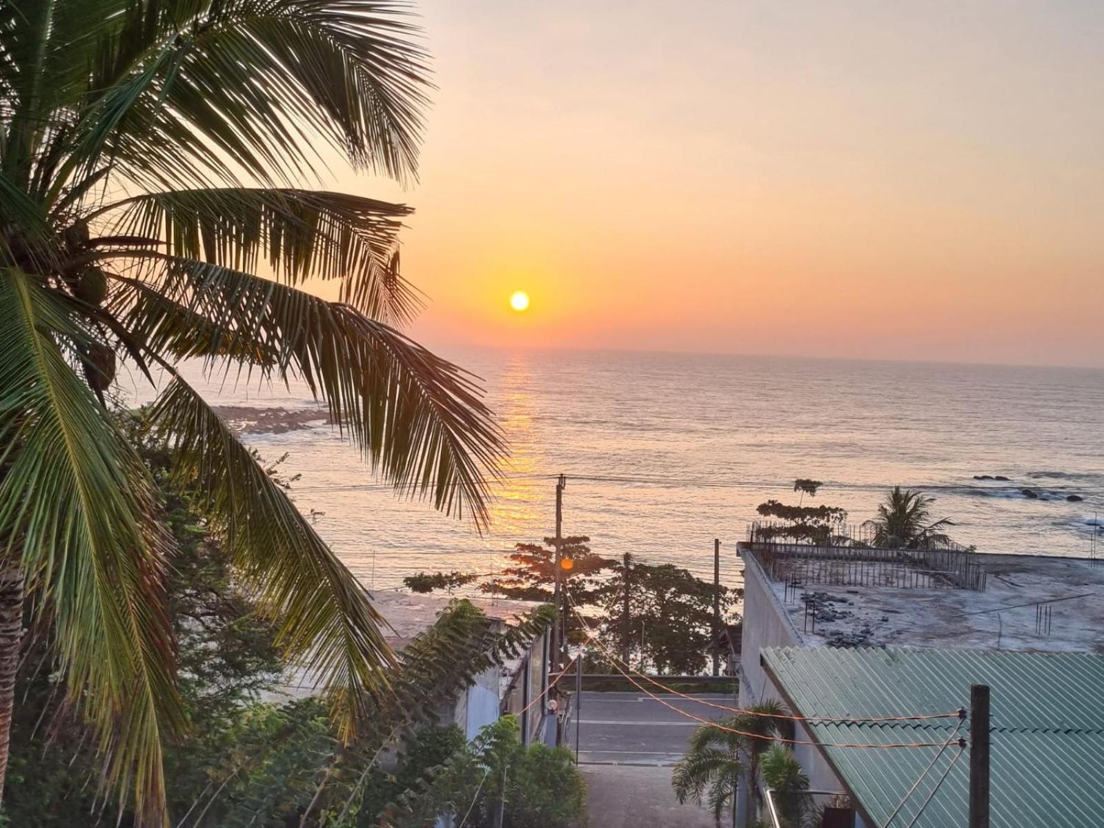 Queens Beach Hotel Tangalle Eksteriør bilde