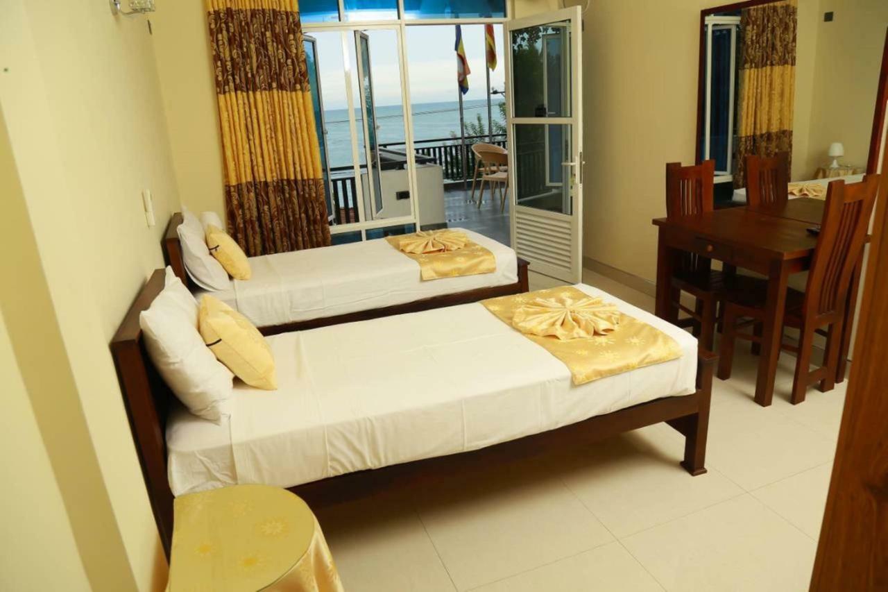 Queens Beach Hotel Tangalle Eksteriør bilde