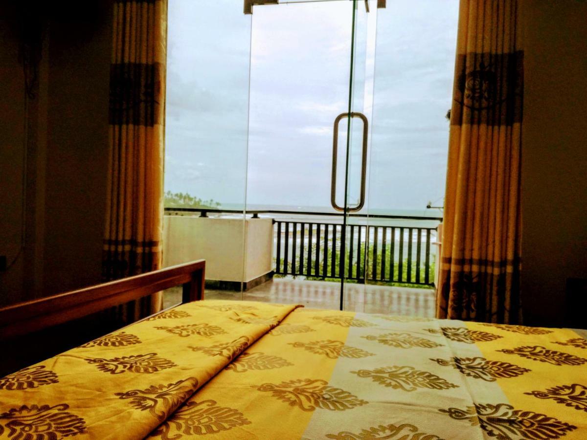Queens Beach Hotel Tangalle Eksteriør bilde